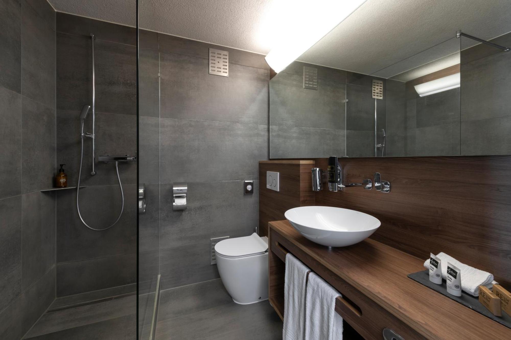 Hotel Alexander Weggis Ngoại thất bức ảnh